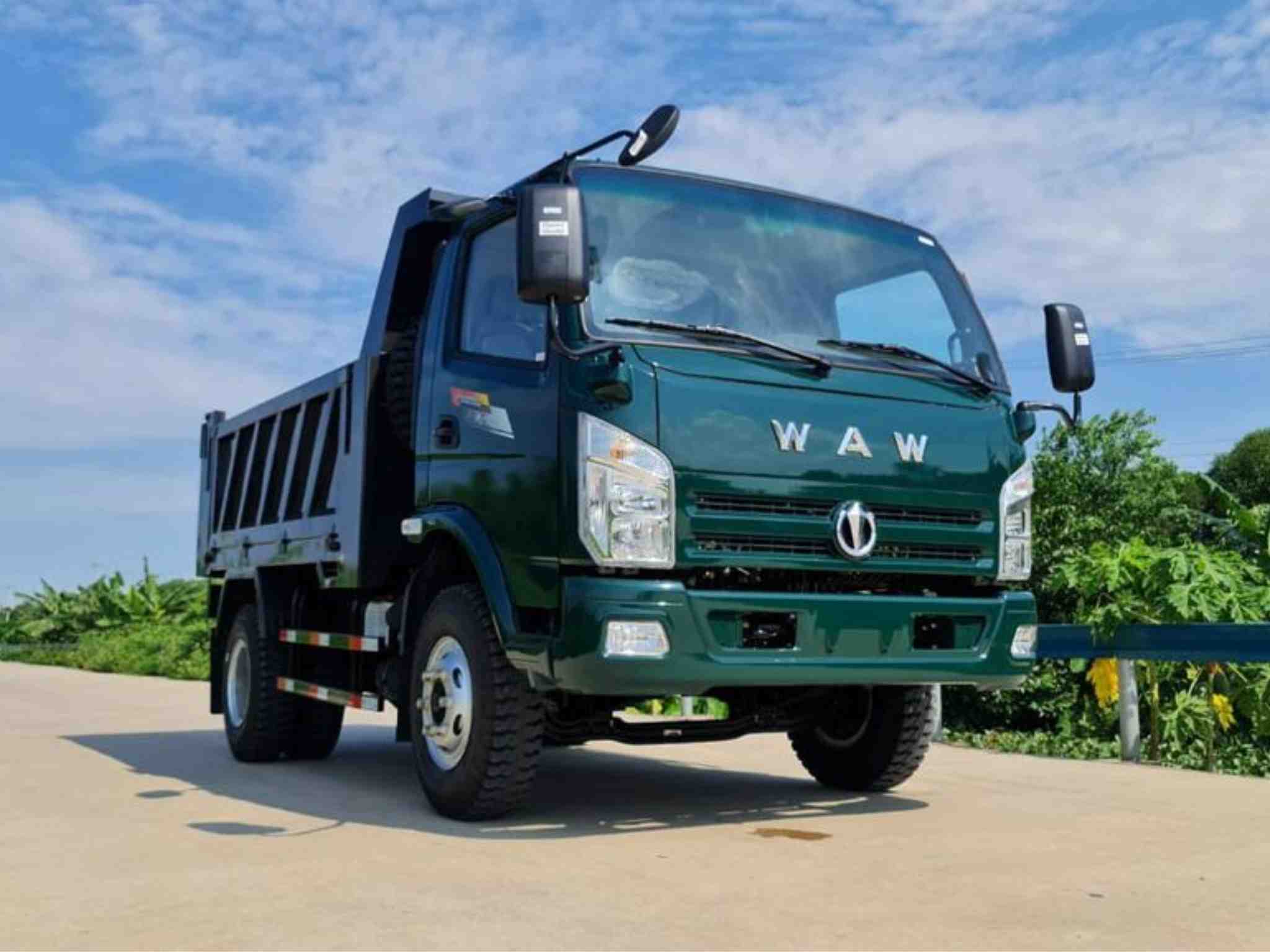 Xe Ben Chiến Thắng 5.9 Tấn Mới Nhất